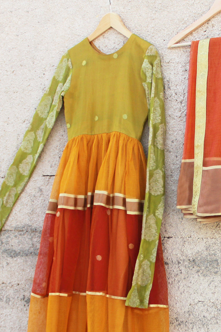 MARIAM CHURIDAR SLEEVED PISHWAS AND DUPATTA IN COTTON NET