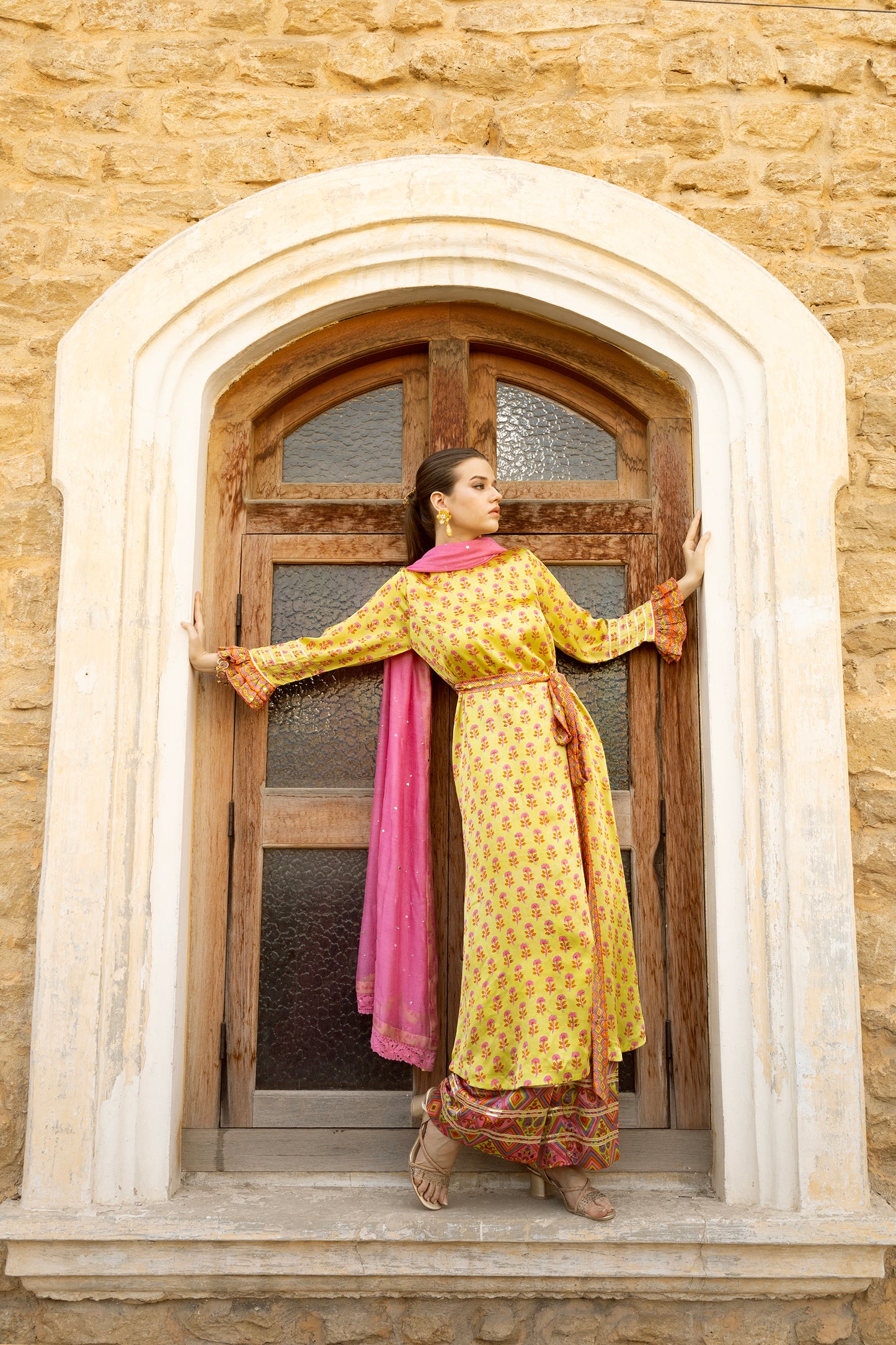 HASHMI SHIRT, TROUSERS IN SILK AND DUPATTA IN COTTON NET