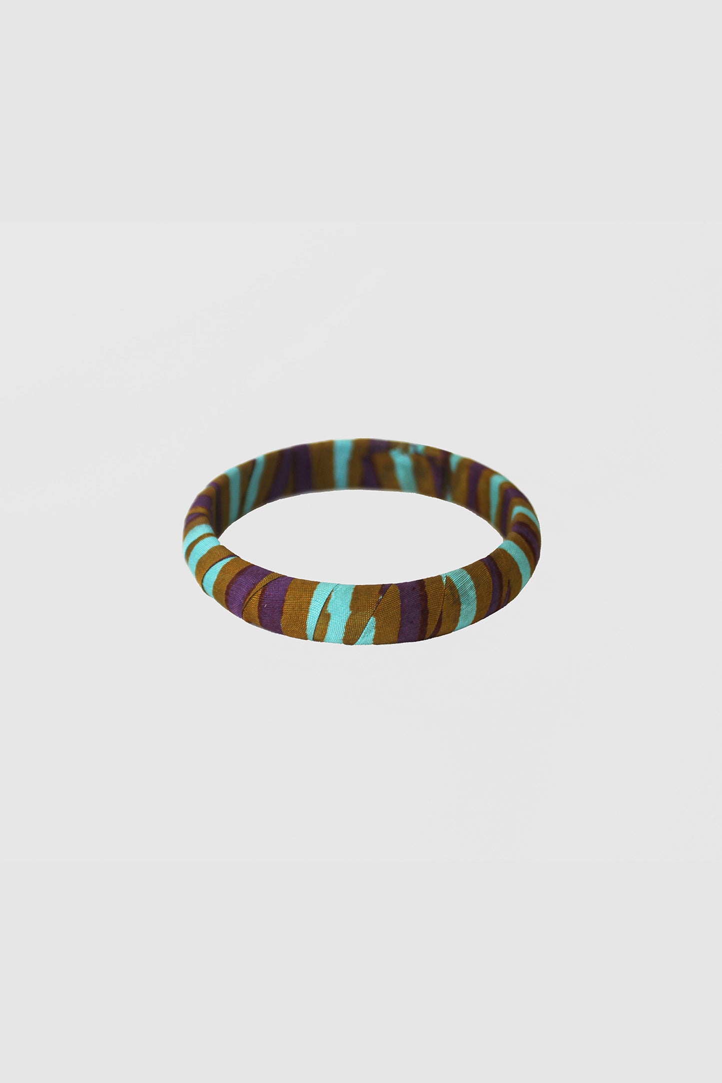 JAMSHEDA CHEVRON BANGLE 16MM IN RAW SILK