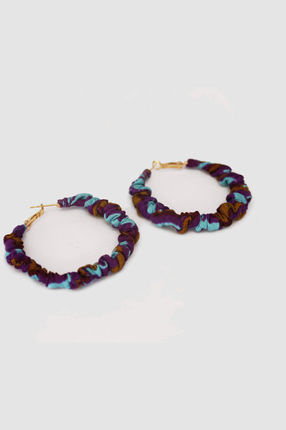 JAMSHEDA CHEVRON FABRIC HOOP EARRINGS LARGE IN RAW SILK