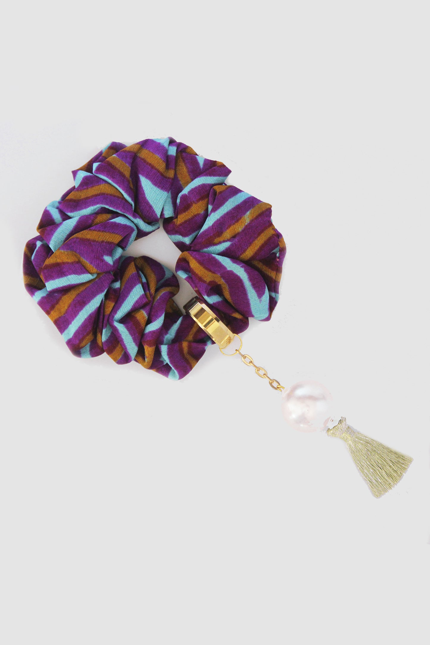 JAMSHEDA CHEVRON SCRUNCHIE IN RAW SILK