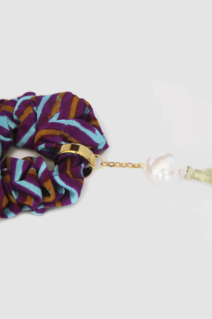 JAMSHEDA CHEVRON SCRUNCHIE IN RAW SILK
