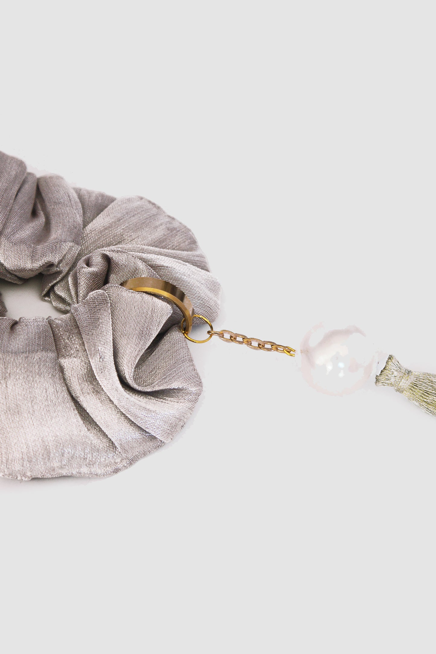 MAHRUKH SCRUNCHIE IN SILK LAME