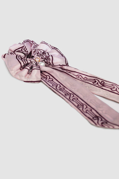 NAJMA STRIPES BOW SCRUNCHIE IN SILK CHARMEUSE