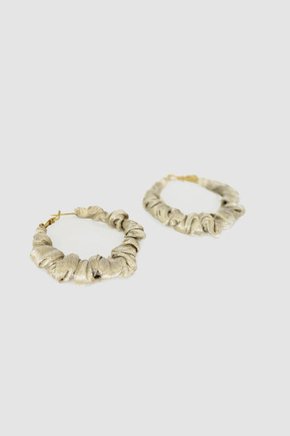 RUBAB FABRIC HOOP EARRINGS SMALL IN SILK LAME