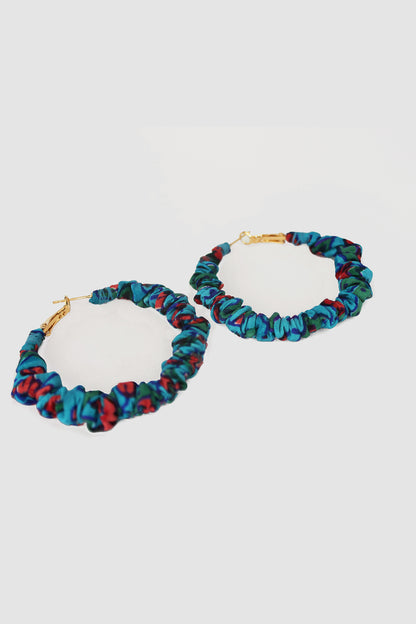 ZEENAT AJRAK FABRIC HOOP EARRINGS LARGE IN RAW SILK