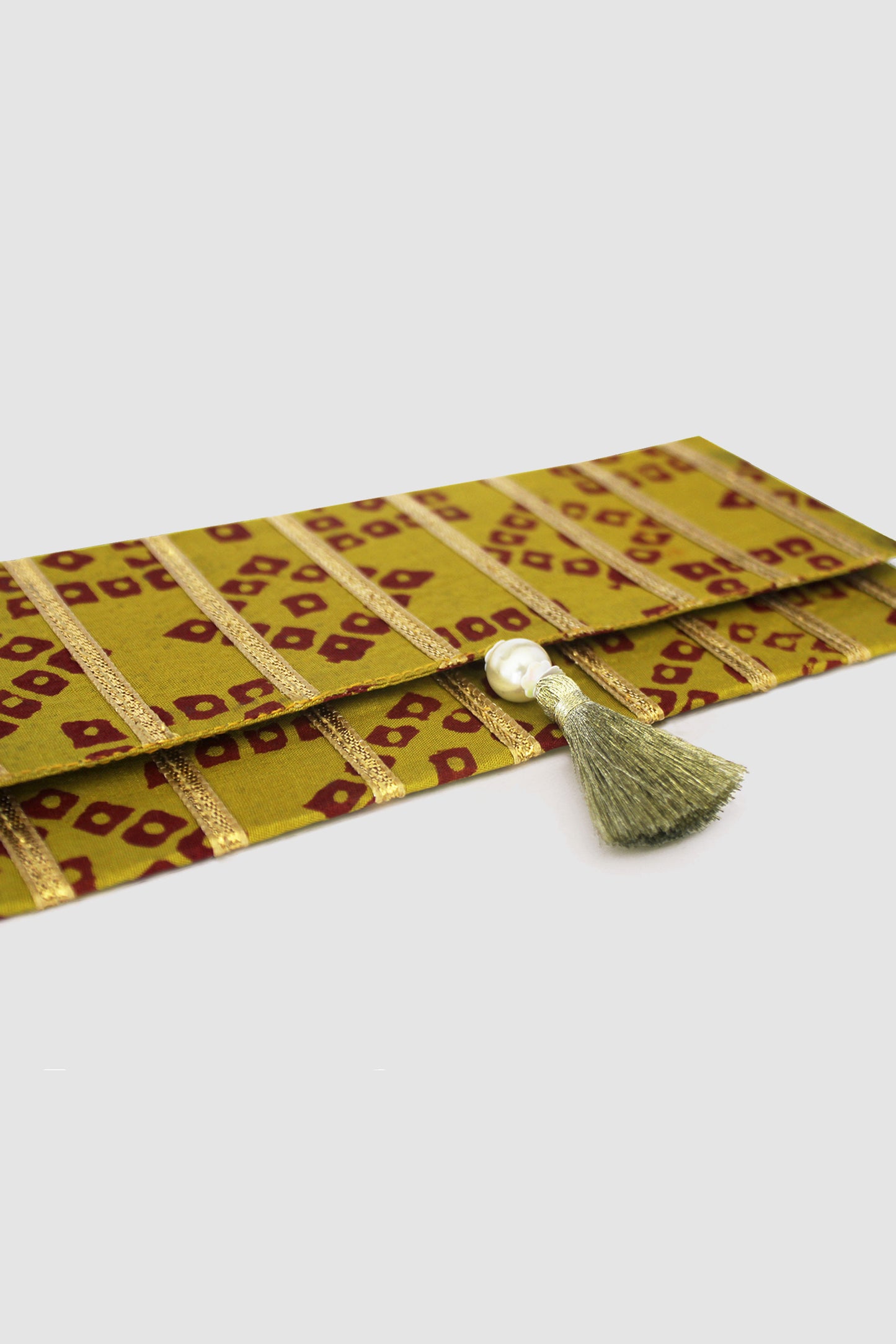 ZEENAT CHUNDRI COIN PURSE IN RAW SILK